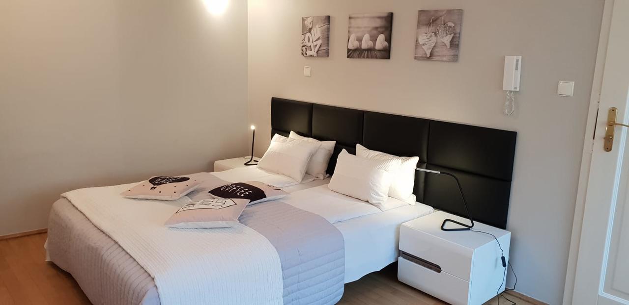 Aparthotel Old City Krakow Luaran gambar