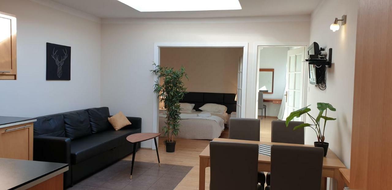 Aparthotel Old City Krakow Luaran gambar