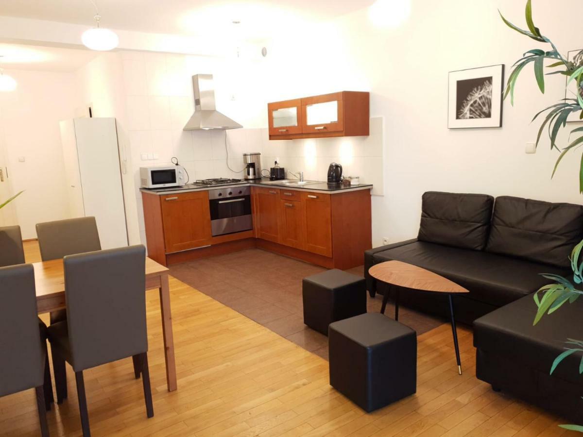 Aparthotel Old City Krakow Luaran gambar