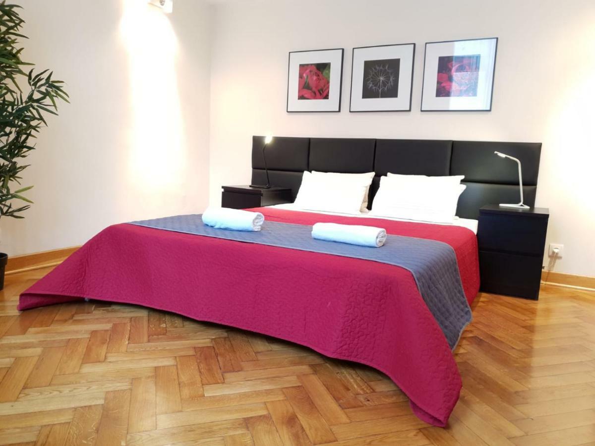 Aparthotel Old City Krakow Luaran gambar